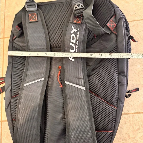 RUDY PROJECT backpack. Many features. Many compartments. Brand new. - Picture 5 of 16